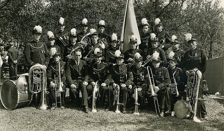 Musikverein Blauen 1927: Erste Uniform aus Münchenstein. Foto: zvg