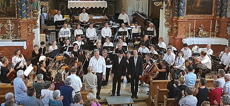 <em>Gemeinsam:</em> Die Stadtmusik und die Stadtharmonie Laufen sorgten mit dem Orchester Laufental-Thierstein für zahlreiche Gänsehautmomente. Foto: Melanie brêchet