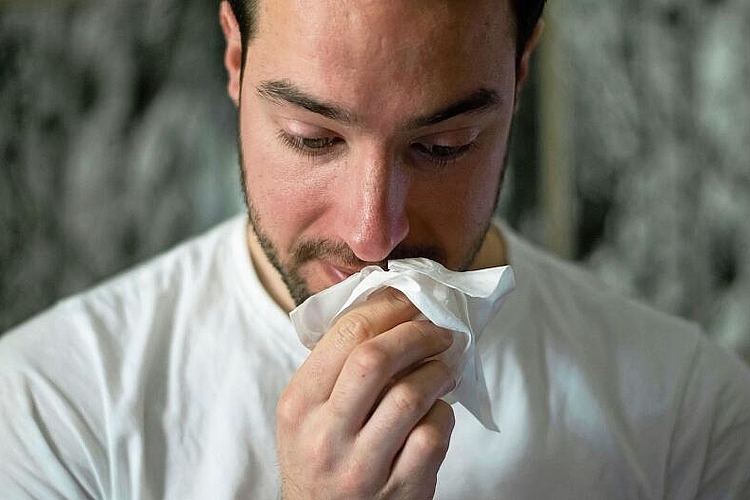 Erkältungszeit: Das Immunsystem kann verschiedentlich gestärkt werden, um viralen Infekten vorzubeugen. Foto: Unsplash.com
