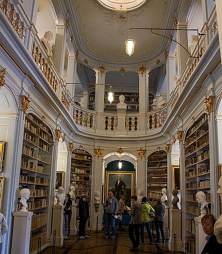 Anna-Amalia-Bibliothek: Ein Bijou der barocken Architektur in Weimar.
