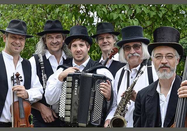 Hanneli-Musig, stets mit Hut: Johannes Schmid-Kunz, Dani Häusler, Fränggi Gehrig, Fabian Müller, Ueli Mooser und
