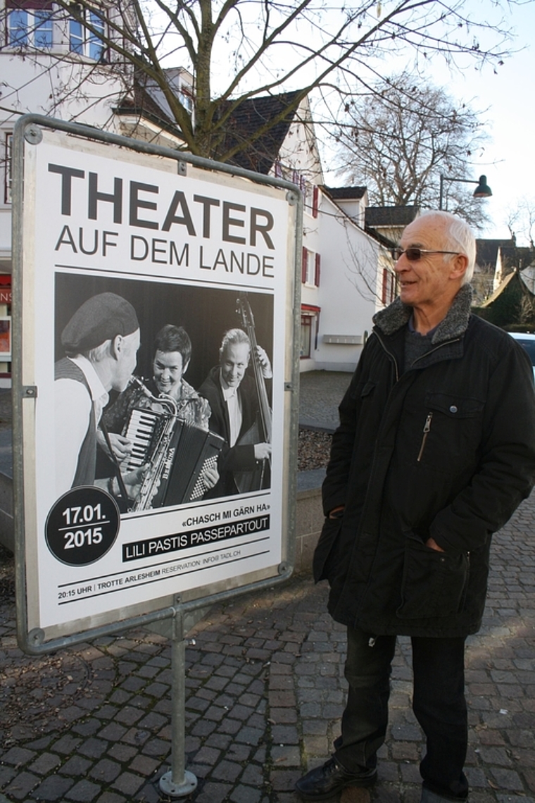 Freut sich auf jede Vorstellung: Guido Wyss, Theaterliebhaber und Präsident des Vereins Theater auf dem Lande. Foto: Tanja Bangerter