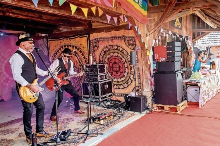 Konzertpremiere: «The Mojo Professors» bespielen das «Hippie Fescht» an der Fehrenstrasse.