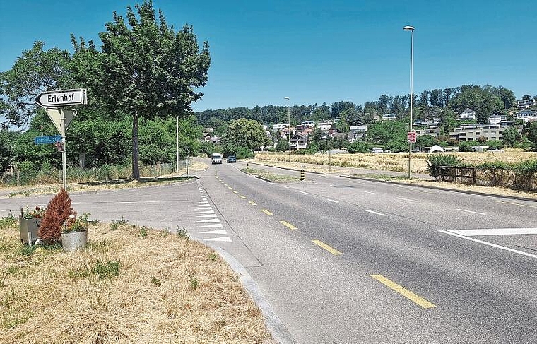 Gefährlicher Strassenabschnitt: Immer wieder kommt es hier zu Unfällen. Foto: Fabia Maieroni