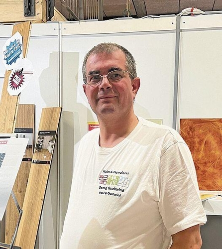 Pascal Gschwind: «Meine erste Gewerbeausstellung als Neumitglied im Gewerbeverein Hinteres Leimental GHL – ich bin absolut begeistert – viel Publikum, tolle Gespräche.»