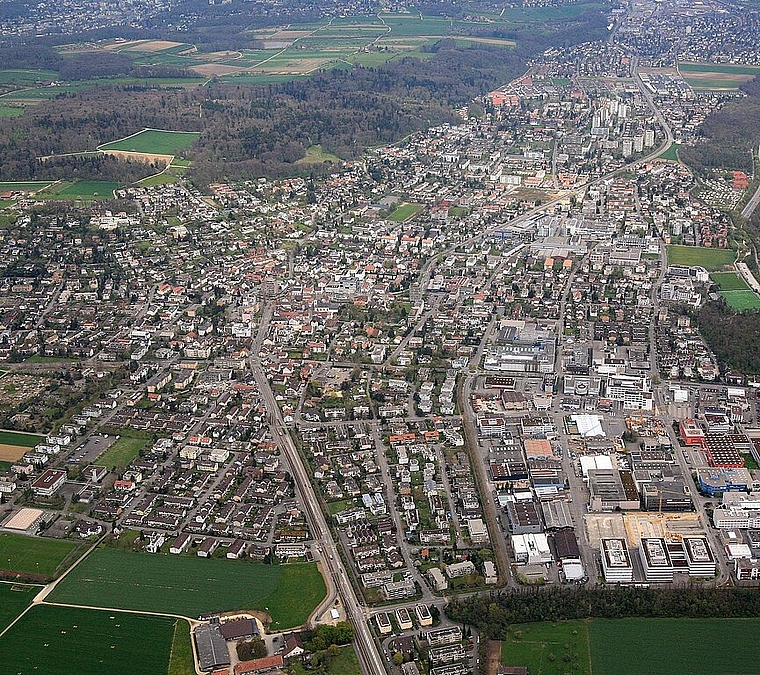 Dicht besiedelt: Freiräume sollen ein Gegengewicht zur Verdichtung schaffen.  Foto: ZVG