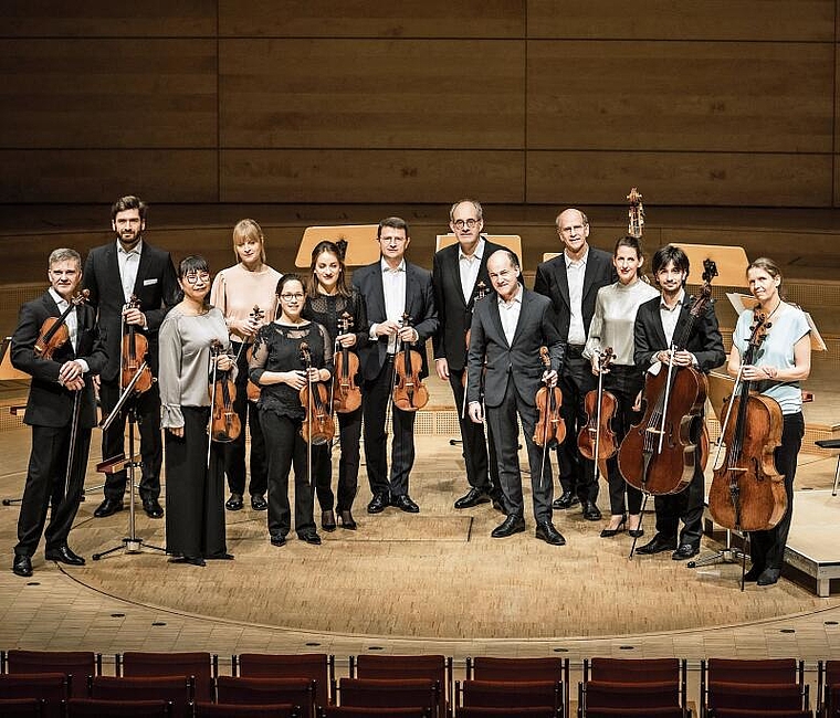 Gastieren morgen Freitag in Laufen: Die Berliner Barock Solisten, hier auf einer Aufnahme vom Jahr 2019. Ganz links: Willi Zimmermann. Foto: zVg/Irène Zindel