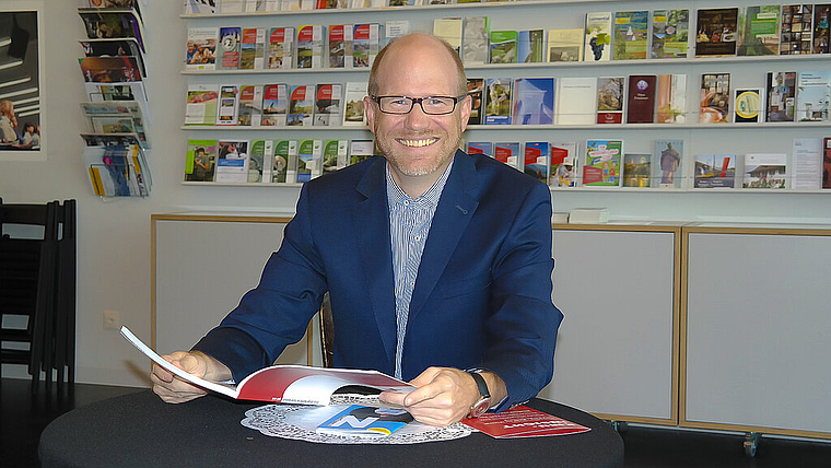 In den Startlöchern: Adrian Stocker ist der neue Geschäftsleiter des Vereins Forum Schwarzbubenland.   Foto: zvg