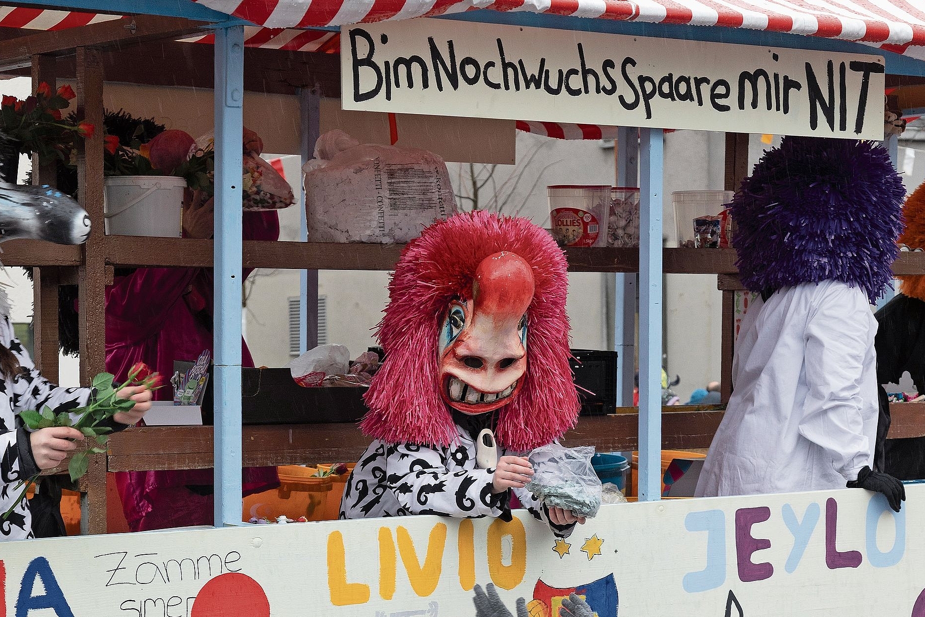 Reinach setzt auf Nachwuchs: Die traditionelle Reinacher Oserclique schaut optimistisch in die fasnächtliche Zukunft. Fotos: Seraina Oppliger Photography Reinach setzt auf Nachwuchs: Die traditionelle Reinacher Oserclique schaut optimistisch in die fasnächtliche Zukunft. Fotos: Seraina Oppliger Photography