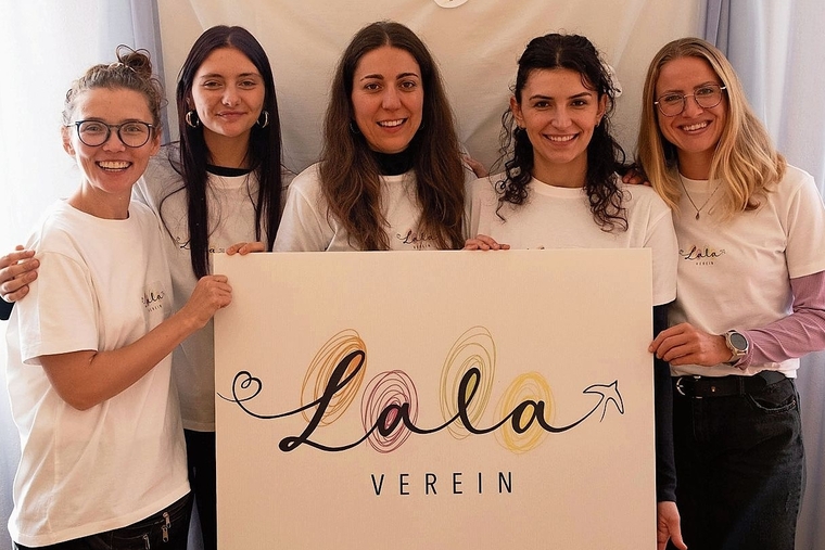 Der Vorstand des Vereins Lala: (v.l.) Nataliia Smykalova, Ciara Victoria Meier, Ilenia Theurillat, Mira Jetmire Dermaku und Laura Weinbeer. Foto: zvg