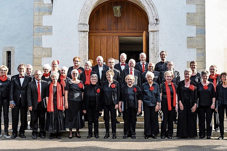 Seit 140 Jahren unterwegs: der Cäcilienchor Aesch, hier nach dem letzten Konzert «Missa Christus Dominus».Foto: zvg