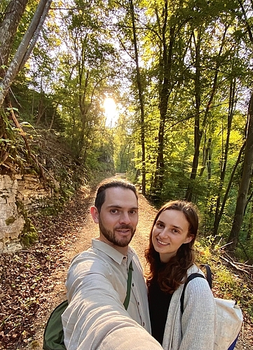 Haben die Flaschenpost gefunden: Michael Koller und Lisa Senn aus Arlesheim.