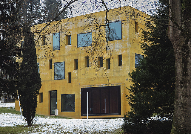 Jugendmusikschule Dornach: Das Haus mit der Fassade, die an eine avantgardistische Notenschrift erinnert, erhält
