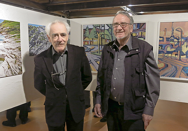Bildgestaltung: Kaspar Burri (l.) befasst sich mit der Fotografie, Dieter Ehrsam bringt seine Eindrücke mit Farbe auf die Leinwand.  Foto: Edmondo Savoldelli