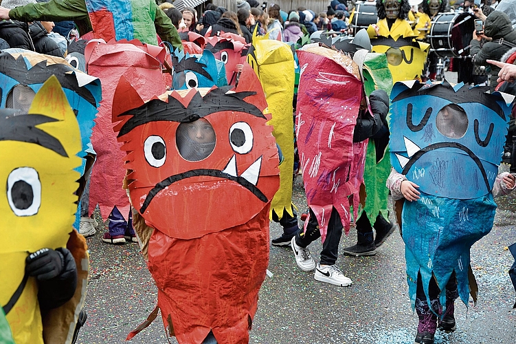 Kein Grund zum Lachen: Diese Monster hatten das passende Gesichtzum vorherrschenden Wetter aufgemalt. Kein Grund zum Lachen: Diese Monster hatten das passende Gesichtzum vorherrschenden Wetter aufgemalt.