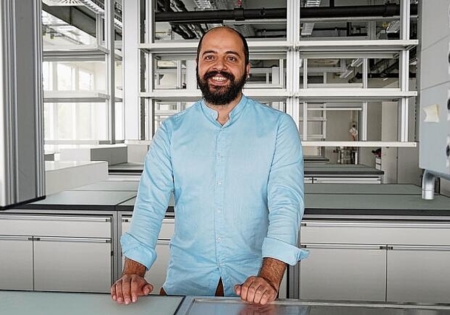 Innovativ: Unternehmer Mohaned Shilaih findet in Reinach ideale Rahmenbedingungen für seine Forschung. Fotos: Tobias Gfeller