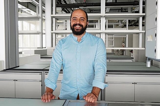 Innovativ: Unternehmer Mohaned Shilaih findet in Reinach ideale Rahmenbedingungen für seine Forschung. Fotos: Tobias Gfeller