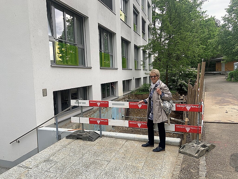 Umbau begonnen: Lilly Senn ist überzeugt, dass am Seniorenzentrum Aumatt der richtige Standort für die Tagesbetreuung gefunden wurde. Foto: Caspar Reimer