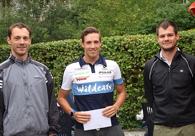 Die strahlenden Sieger (v.l.): Matthias Kümin (2.), Sven Altermatt (1.) und Matthias Furler (3.). Foto: ZVG Reto Christ 