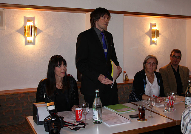 GV Gewerbeverein Gilgenberg: Vorstandsmitglied Michèle Corbat, Präsident Simon Haener, Kassier Dora Stebler, Vizepräsident Ermando Imondi (v. l.).  Foto: Gaby Walther