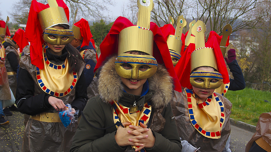 Vom alten Ägypten inspiriert: Tut-Ench-Loog zog im Multipack durch Münchenstein. Fotos: Boris Burkhardt
