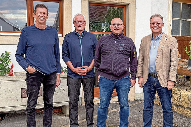 Gemeinsam anpacken: Die Vorstandsmitglieder des neuen Vereins sind (von links) Thomas Giger, Silvan Heutschi, Hannes Scheibler und Urs Hofmeier. Es fehlen Staffan Sjögren sowie Katia Andaloro.Foto: ZVG
