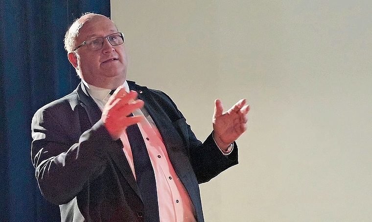 Steuerwettbewerb: Regierungsrat Peter Hodel zeigte auf, wie der Kanton Solothurn seine steuerliche Attraktivität verbessern will. Foto: Melanie Brêchet