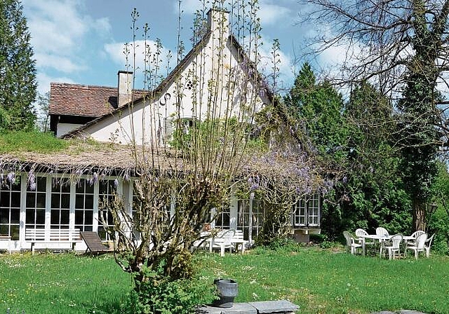 Abrissbereit: Die alte Villa auf dem Areal, auf dem das Bauvorhaben dereinst umgesetzt wird. Foto: Archiv/Fabia Maieroni
