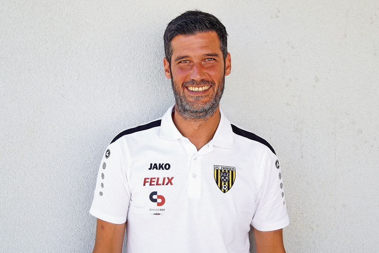 Erfolgstrainer: Tobias Fumagalli denkt bei der Führung der Spieler oft an seine Aktivzeit.Foto: Laura Krabbe / regioSPORTal