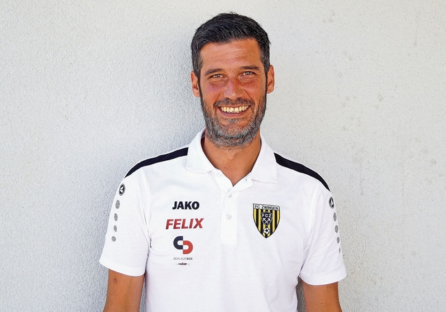 Erfolgstrainer: Tobias Fumagalli denkt bei der Führung der Spieler oft an seine Aktivzeit.Foto: Laura Krabbe / regioSPORTal