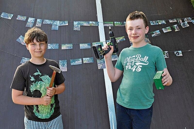 Haben den Wettbewerb gewonnen: Das Projekt, inspiriert von «Herr der Ringe»,
von Timon Joller (links) und Kaspar Frei wurde umgesetzt.
