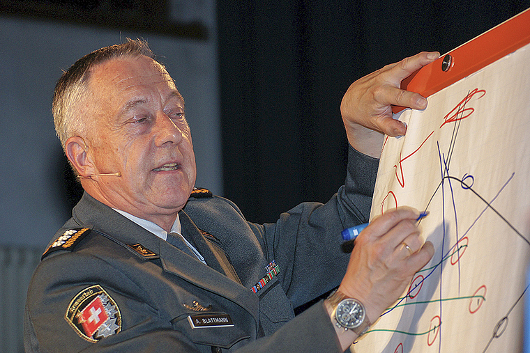 Annexion der Krim: Armeechef André Blattmann skizzierte, wie Russland mit Cyberattacken und Spezialkommandos die Halbinsel übernahm – und zeigte dann im Handumdrehen, dass sich die Schweiz auf diese Art der Kriegsführung rüsten muss. ZVG