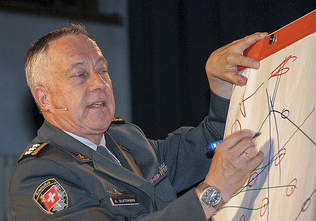 Annexion der Krim: Armeechef André Blattmann skizzierte, wie Russland mit Cyberattacken und Spezialkommandos die Halbinsel übernahm – und zeigte dann im Handumdrehen, dass sich die Schweiz auf diese Art der Kriegsführung rüsten muss.   ZVG