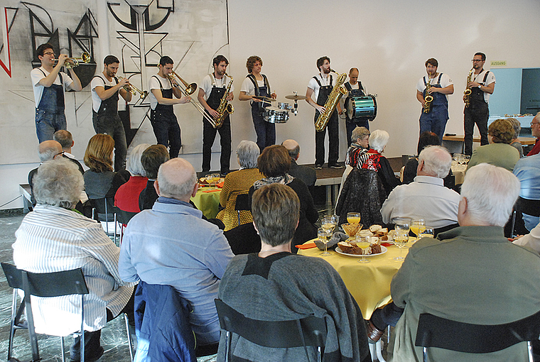 Funky: Die Musiker von «Brass Department» wussten den anwesenden Gästen des Neujahrsapéros zu gefallen. Foto: Thomas Brunnschweiler