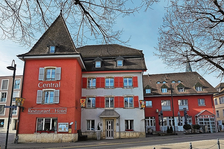 Schliesst im Frühsommer seine Türen: Das Hotel-Restaurant Central am Vorstadtkreisel wurde verkauft. Foto: Melanie Brêchet