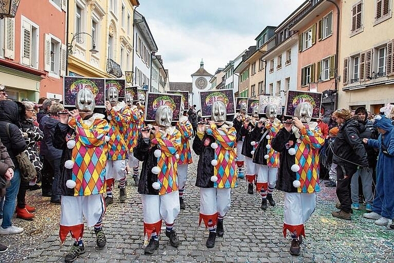 Pfluderi-Fäger-Clique: Die einzige Pfeifer- und Tambouren-Formation in Laufen.