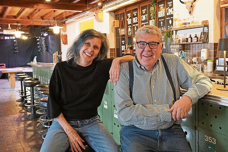 Die treibenden Kräfte: Gelgia Herzog und Patrick Tschan in der Wydekantine. Foto: Tobias Gfeller