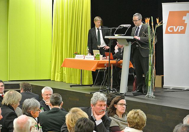 Vorstellungsrunde: Die Regierungsratskandidaten Gerhard Schafroth (GLP) (l.) und Thomas Weber (SVP) präsentierten sich der CVP Basel-Landschaft.  Foto: Bea Asper