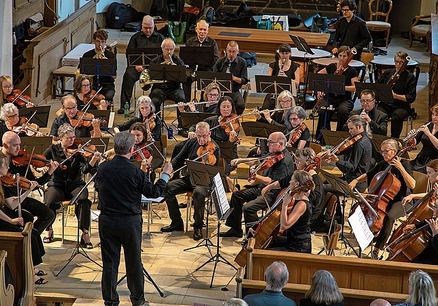 Ein überzeugender Auftritt: Das Orchester Laufental-Thierstein in der St. Katharinenkirche. Foto: Martin Staub