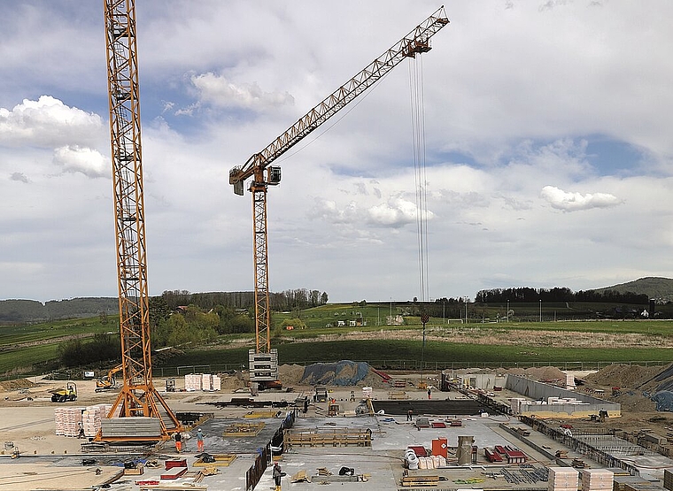 <em>Bautätigkeit: </em>Stöckli Logistik bringt bis zu 350 Mitarbeiter an die Wahlenstrasse in Laufen. Foto: zvg