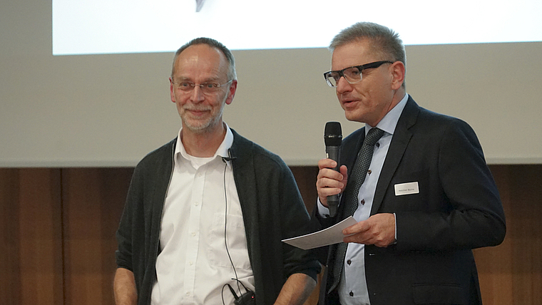 Reiter, Pferdeflüsterer, Unternehmensberater: Bernd Osterhammel (l.) wird nach