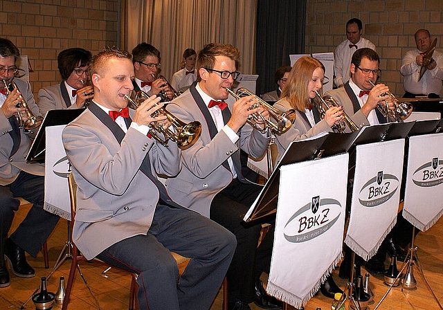 Konzentriert beim Marsch «Cross of Honour»: Cornet-Spieler der Brass Band Konkordia Zwingen. Fotos: Jürg Jeanloz
