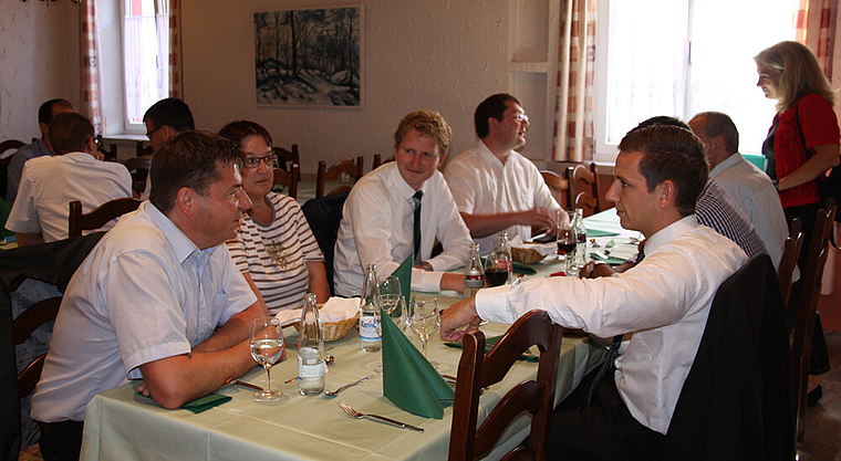 Lunchreport: Information, Austausch und geselliges Zusammensein zeichnen den Lunchreport des Gewerbevereins Laufental aus. Foto: Gaby Walther