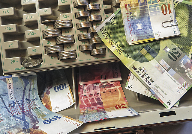 Klamme Gemeindekasse: Aufgrund der anfallenden Ausgaben muss der Steuerfuss um 7 Prozentpunkte erhöht werden.  Foto: Edmondo Savoldelli