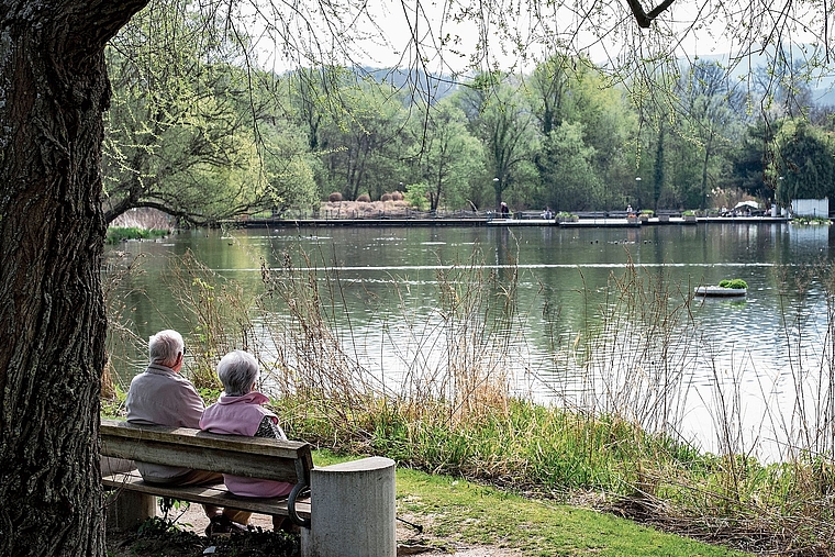 Park im Grünen: Hier trifft sich jeden Donnerstagvormittag die neue Laufgruppe zu gemeinsamen Spaziergängen. Foto: Archiv / Kenneth Nars