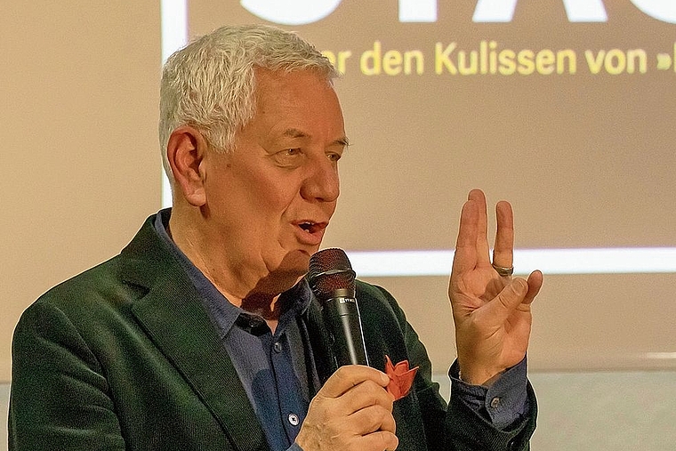 Spannend und unterhaltend: Der Abend mit Röbi Koller in Breitenbach. Foto: Martin Staub