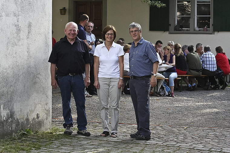 Vermehrt Privatleben: Walter Banga (l.), Susanne Haas und Stephan Naef nahmen Abschied von den Mitarbeitenden der Gemeinde. Foto: Edmondo Savoldelli