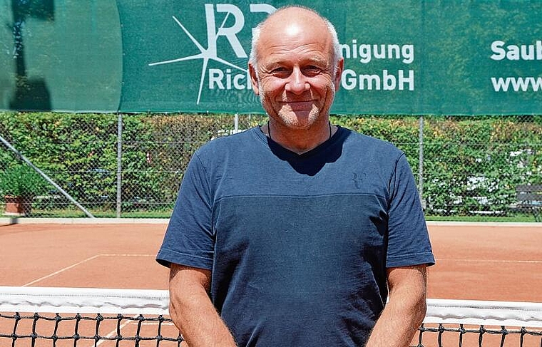 Vom «Ballebueb» zum Turnierleiter: Mano Mengisen organisiert dieses Jahr zum 21. Mal den Birseck-Cups. Foto: Jeannette Weingartner
