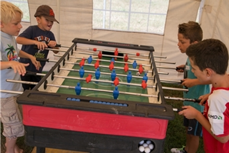 Spiel: Zwischen den Werkarbeiten kann man sich mit Spielen beschäftigen. Spiel: Zwischen den Werkarbeiten kann man sich mit Spielen beschäftigen.