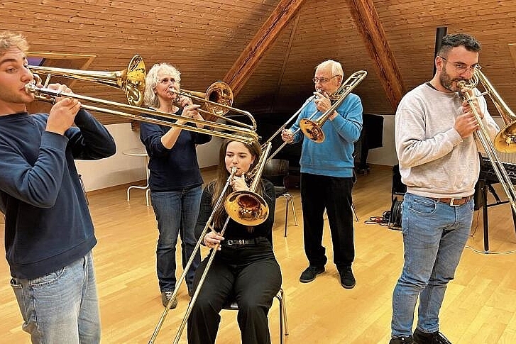 Zusammen musizieren: Die Trombonauten unter der Leitung von Jasmine Weber sind eines von acht Instrumentalensembles an der Musikschule Münchenstein. Foto: Caspar Reimer